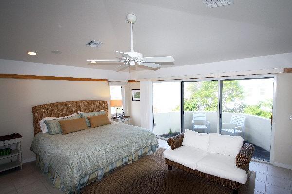 Serenity Four Bedroom Villa Холмс Бийч Екстериор снимка